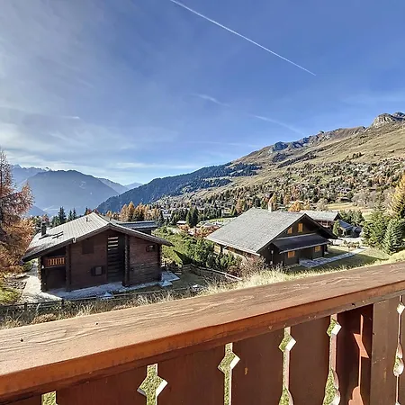 Apartment Crescendo 208 *