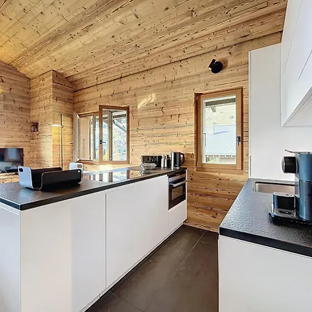 Apartment Crescendo 208